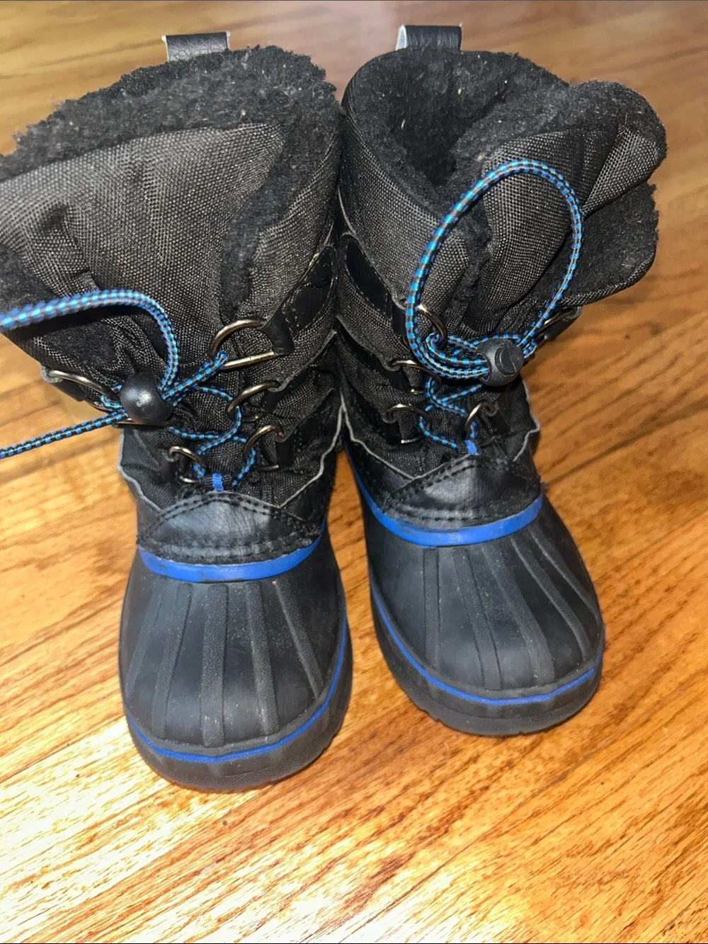 totes Kids Black and Blue Insulated Snow Boots size Boys size 1